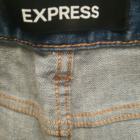 NWT Express Relaxed Low Rise Lace Trimmed Denim Shorts Sz 2 - Picture 8 of 12